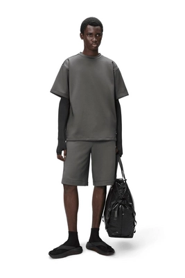 21800_grey_ss25_men_3