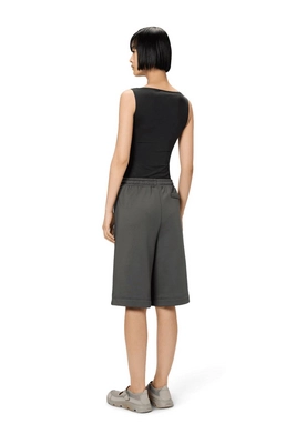 21830_grey_ss25_women_2