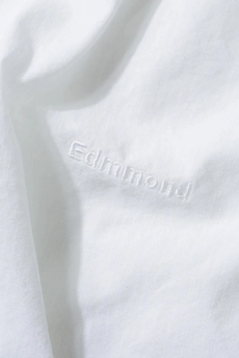3---MINILOGOSHIRT_PLAINWHITE_324-10-03000-00L_C_f5e76953-5662-4177-bd70-43705714ffcd_800x