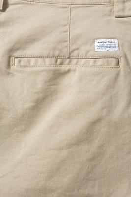 3---CHINOSHORT_TAUPE_C_1200x