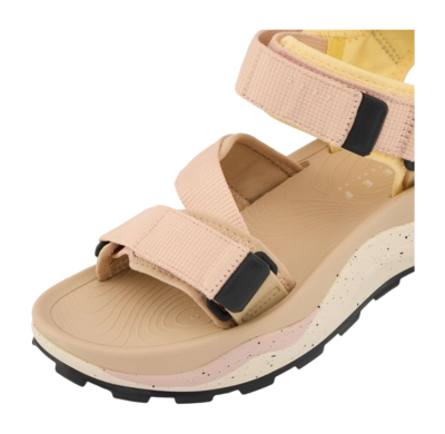 6---CJ6261_CROSS_SHORE_ROSE_SAND_DTL1_GB