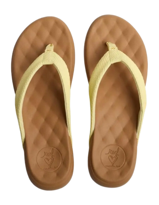 4---CJ6907_CUSHIONHARMONY_PALEBANANA_TOP_WHITE_WB