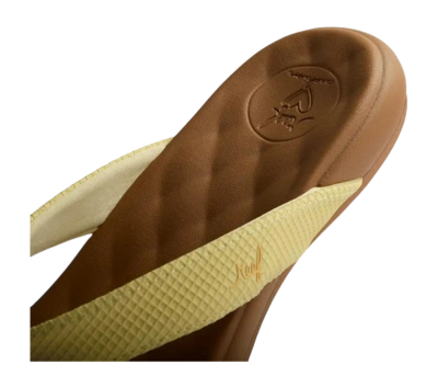 6---CJ6907_CUSHIONHARMONY_PALEBANANA_DTL2_WHITE_WB