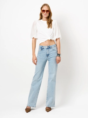 5---252705-1056-MilkWhite-Lookbook-10083