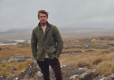 2---mens-wax-jacket-fennel-carrickfergus-347275-3-CHANGE2025