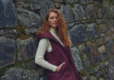 6---ladies-long-gilet-ox-blood-ryan-439227-3-CHANGE2025