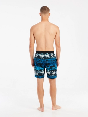 6---71751017_405_model_back-full_01
