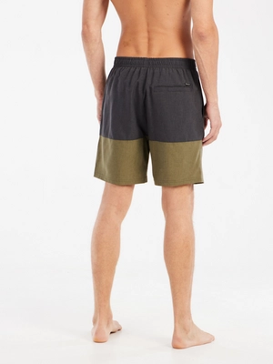 5---71751021_458_model_back-half_01