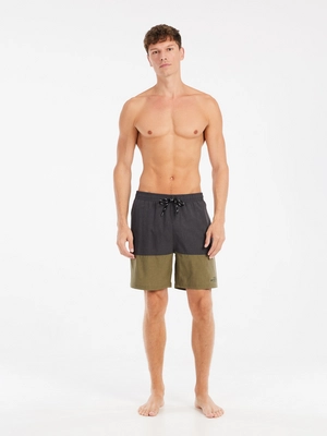 6---71751021_458_model_front-full_01
