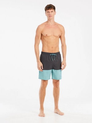 4---71751021_486_model_front-full_01
