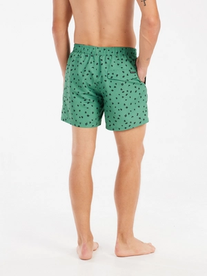 7---71751025_853_model_back-half_01