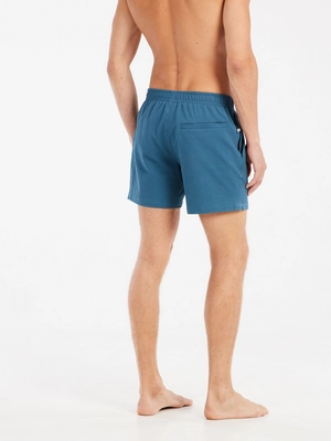 7---71751045_394_model_back-half_01