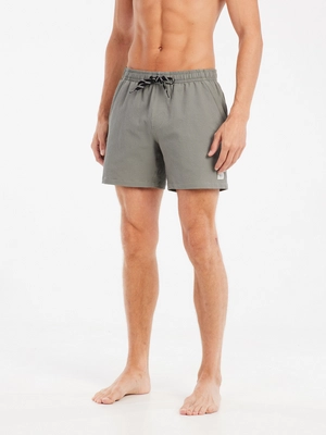 5---71751045_782_model_front-half_01