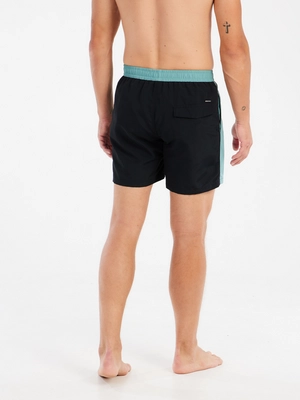 5---71751050_486_model_back-half_01