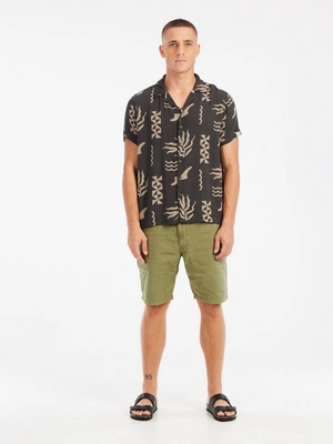 4---15751001_899_model_front-full_01