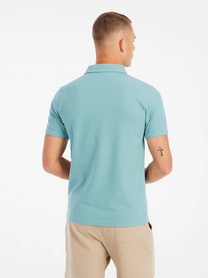 6---14751000_486_model_back-half_01
