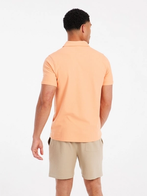 7---14751000_607_model_back-half_01