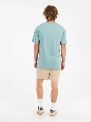 8---17751008_486_model_back-full_01