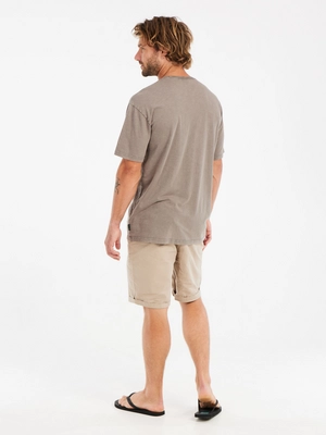 8---17751008_782_model_back-full_01