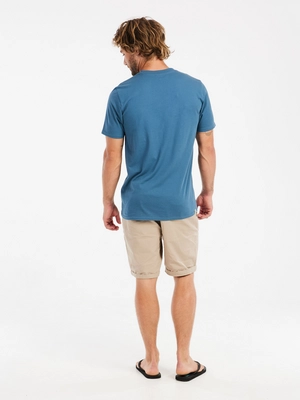 8---17751046_394_model_back-full_01