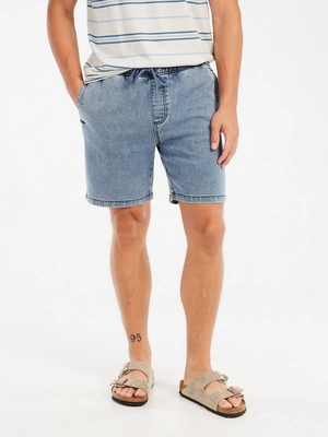 5---23751000_541_model_front-half_01