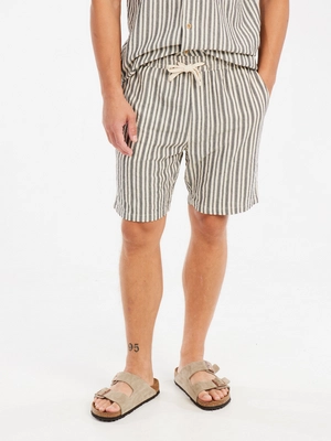5---23751011_106_model_front-half_01