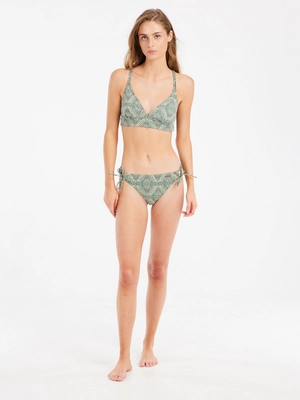 4---72651003_663_model_front-full_01