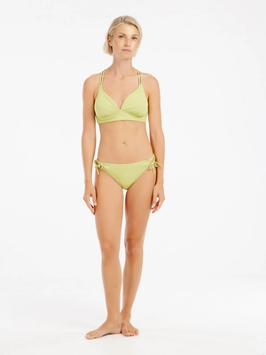 4---72651037_951_model_front-full_01
