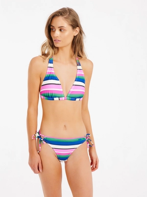 5---72651063_945_model_front-half_01