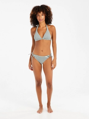 4---72651065_663_model_front-full_01