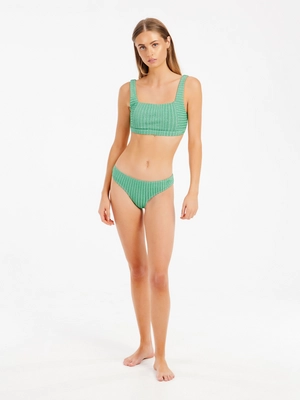 4---72651076_555_model_front-full_01