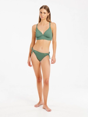 4---72651094_663_model_front-full_01