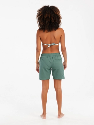 6---71651000_663_model_back-full_01