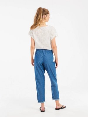 7---17651013_841_model_back-full_01