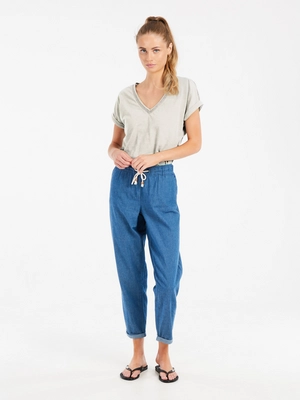 5---17651031_106_model_front-full_01
