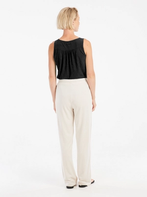6---16651022_290_model_back-full_01