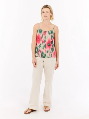 5---16651026_841_model_front-full_01