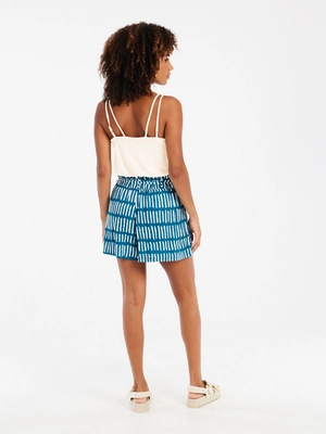 16651033_106_model_back-full_01