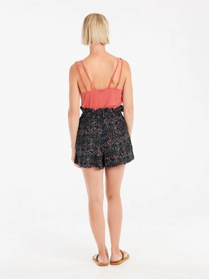 6---16651033_841_model_back-full_01