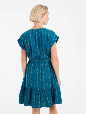 7---24651007_341_model_back-half_01