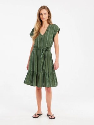 5---24651007_663_model_front-full_01