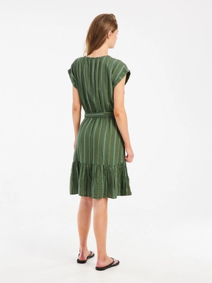 8---24651007_663_model_back-full_01