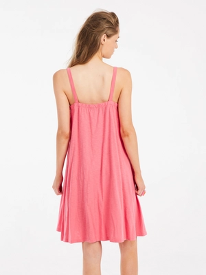 7---24651040_841_model_back-half_01