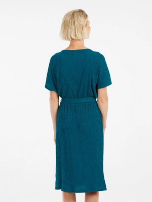 8---24651043_341_model_back-half_01