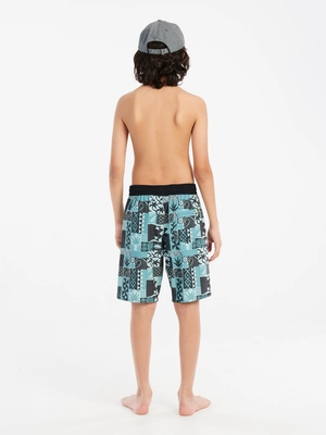 6---71851002_486_model_back-full_01