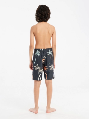 7---71851004_899_model_back-full_01