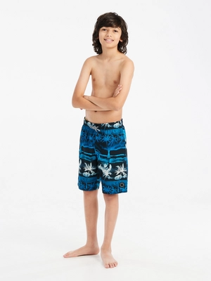 5---71851007_405_model_front-full_01