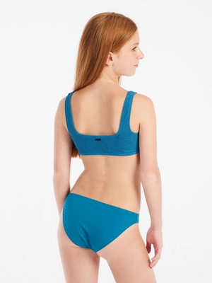 7---72951003_341_model_back-half_01