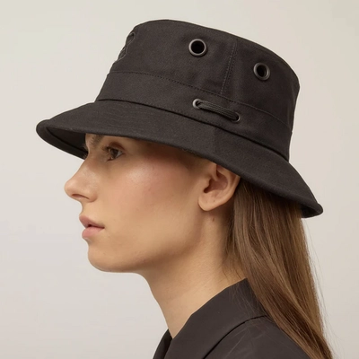 7---HT7110T1ClassicBucketHatBlack_053