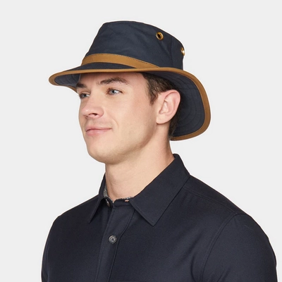5---HT7008_The_Outback_TWC7_Navy_British_Tan_B